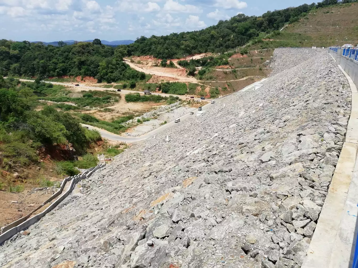 Moragahakanda Reservoir Gallery